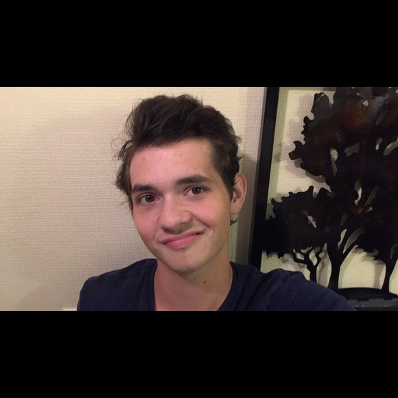 Meet your Posher, Nick - Picture 1 of 1